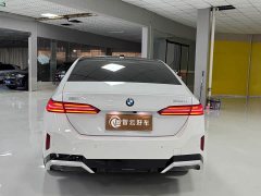 BMW 5 Series 525Li M Sport Package - ფოტო 8