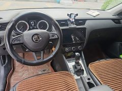 Skoda Octavia 2021 1.5L Automatic Comfort - ფოტო 12