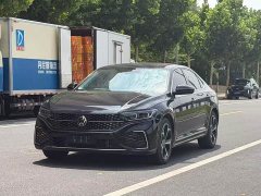Volkswagen Passat 380TSI Luxury - ფოტო 1