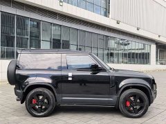 Land Rover Defender 90 3.0T P400 HSE - ფოტო 14