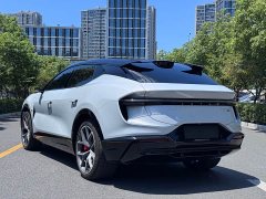 Lotus ELETRE 600 Luxury - ფოტო 8