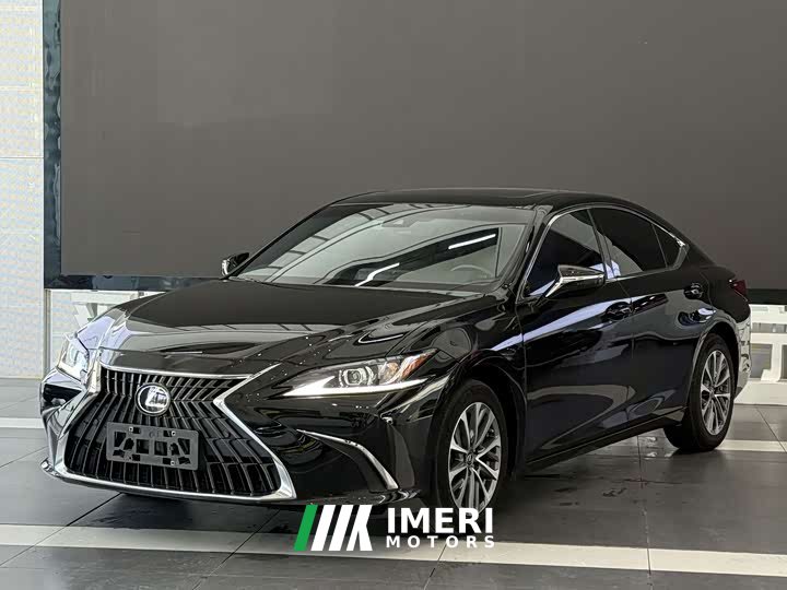 Lexus ES 260 Excellence Edition