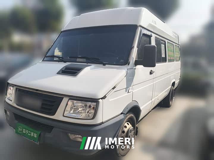 Iveco Daily 2020 2.5T A40 Coach Dual Wheels Mid-Roof 5-9 Seater China VI - ავტომობილი ჩინეთიდან