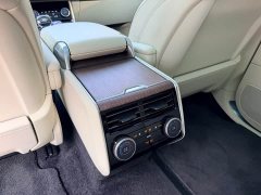 Land Rover Range Rover 3.0L V6 400PS Genesis Extended Wheelbase - ფოტო 18