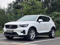Volvo XC40 B3 Smart Fashion Edition - ფოტო 1