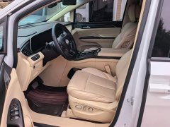Buick GL8 ES Luxe Enjoyment Edition - ფოტო 9
