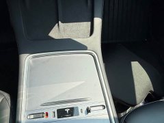 Tesla Model Y Rear-Wheel Drive - ფოტო 4