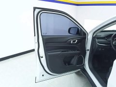 Jeep 220T Automatic Leading Edition - ფოტო 7