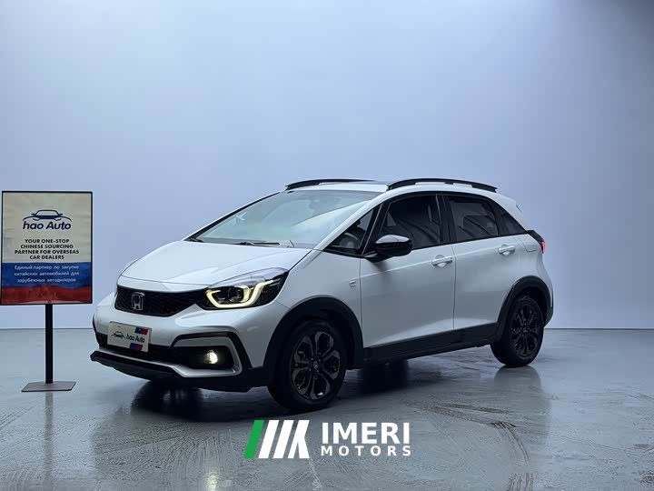 Lynk & Co LIFE 2021 1.5L CVT CRO-S Fun Edition