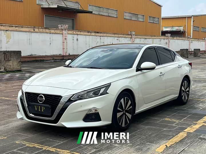 Nissan Teana 2.0T XL Upper AD1 Smart Navigation Edition