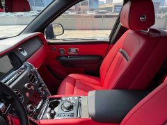 Rolls-Royce Cullinan Five-Seater - ფოტო 13