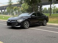 Volkswagen Passat 2025 Pro 380TSI Starry Sky Dragon Prestige Edition - ფოტო 1