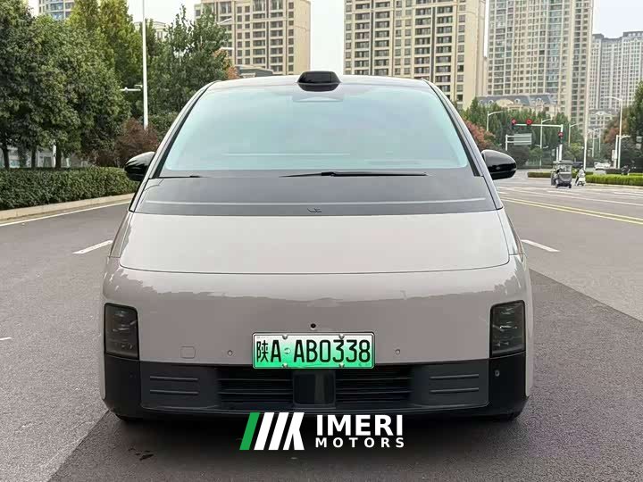 Li Auto Li Xiang MEGA Ultra - ავტომობილი ჩინეთიდან