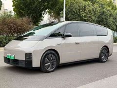 Li Auto Li Xiang MEGA Ultra - ფოტო 2