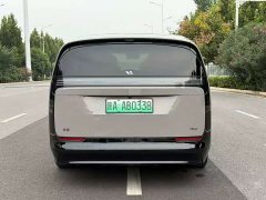 Li Auto Li Xiang MEGA Ultra - ფოტო 8