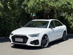Audi A4L 40 TFSI quattro Luxury Dynamic - ფოტო 1