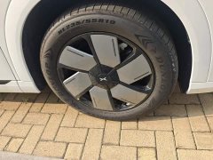 Xpeng X9 Extended Range 1602 Max - ფოტო 5
