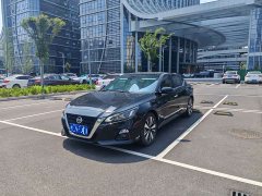 Nissan Teana 2.0L XL Comfort - photo 1