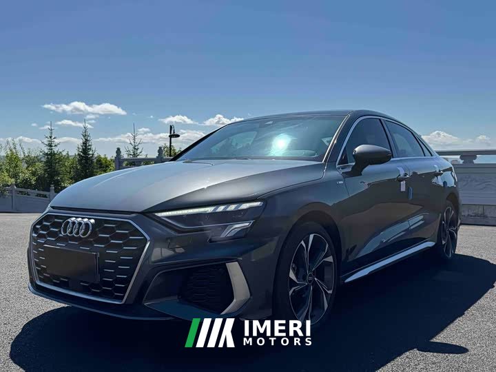 Audi A3 A3L Limousine 35 TFSI Luxury Sport