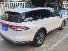 Lincoln Flying Spur Aviator 3.0T V6 AWD Premium - ფოტო 3