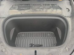 Tesla Model Y Standard Range RWD - ფოტო 10