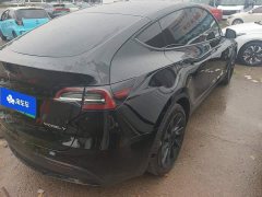 Tesla Model Y Standard Range RWD - ფოტო 3