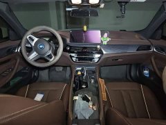 BMW 5 Series New Energy Facelift 535Le M Sport Package - ფოტო 10