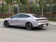 Geely Galaxy E8 550km Rear-Wheel Drive Pro - ფოტო 4