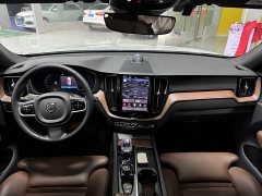 Volvo XC60 B5 AWD Smart Remote Luxury Edition - ფოტო 5