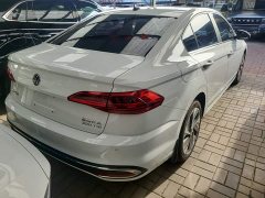 Volkswagen Bora 200TSI DSG Comfort Pro - ფოტო 3