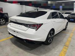 Hyundai Elantra 2022 1.5L CVT Luxury - ფოტო 4