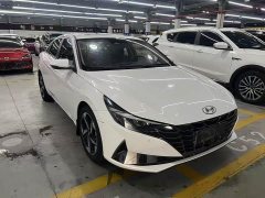 Hyundai Elantra 1.5L CVT Luxury - ფოტო 3