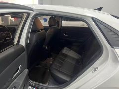 Hyundai Elantra 1.5L CVT Luxury - ფოტო 6