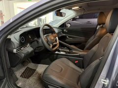 Hyundai Elantra 1.5L CVT GLX Elite - ფოტო 4