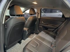 Hyundai Elantra 1.5L CVT GLX Elite - ფოტო 6