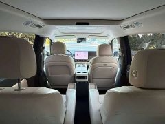 Li Auto Li Xiang MEGA Ultra - ფოტო 5