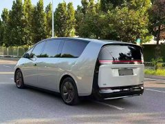 Li Auto Li Xiang MEGA Ultra - ფოტო 7