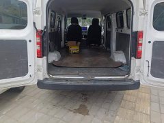 Wuling Yangguang 2024 300km Comfort Passenger Van 60kW - ფოტო 4
