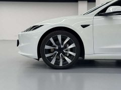 Tesla Model 3 2025 Long Range Rear-Wheel Drive - ფოტო 6