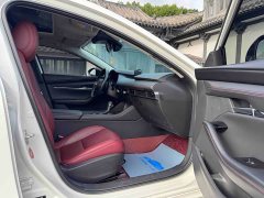 Mazda3 Axela 2.0L Automatic Wisdom Black Obsidian Edition - ფოტო 10