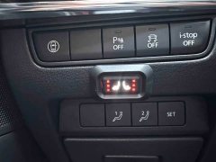 Mazda3 Axela 2.0L Automatic Wisdom Black Obsidian Edition - ფოტო 11