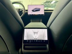 Tesla Model Y Rear-Wheel Drive - ფოტო 11
