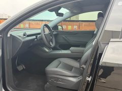 Tesla Model Y Rear-Wheel Drive - ფოტო 4