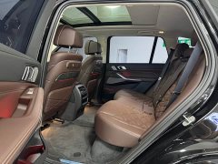 BMW X5 xDrive 30Li M Sport Luxury Night Edition Package - ფოტო 6