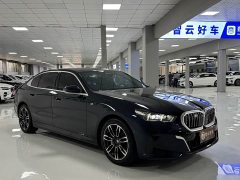 BMW 5 Series 530Li Premier M Sport Package - ფოტო 3