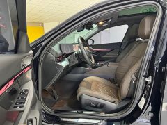 BMW 5 Series 530Li Premier M Sport Package - ფოტო 4