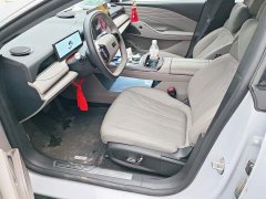 Geely Galaxy Xingyao 8 130km EM-i Premium Edition - ფოტო 9