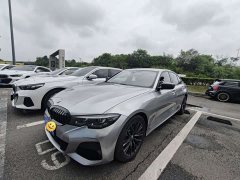 BMW 3 Series 330i M Sport Night Edition Package - ფოტო 1