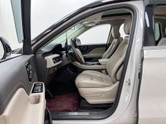 Lincoln Flying Spur Aviator 3.0T V6 AWD Premium - ფოტო 15