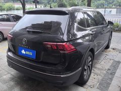 Volkswagen Tiguan L Outstanding Edition 300TSI Automatic Two-Wheel Drive Dragon Ascendant Version - ფოტო 3